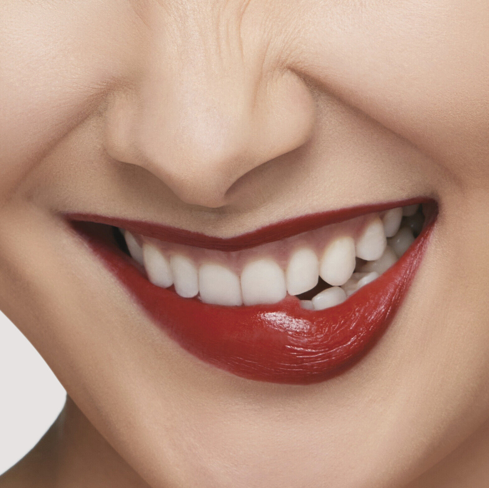 TechnoSatin Gel Lipstick, Main Frame