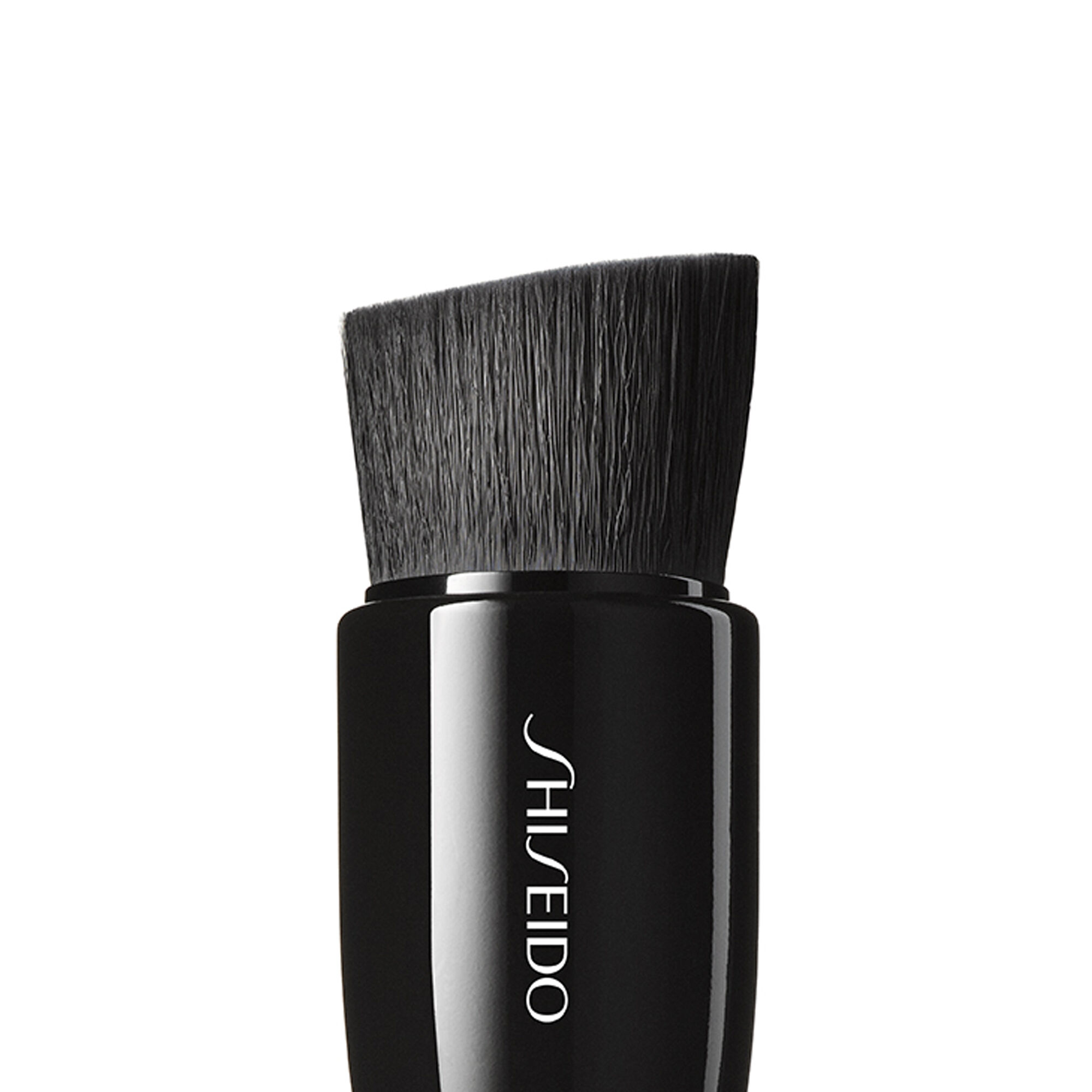 Foundation Brush: HASU FUDE | SHISEIDO