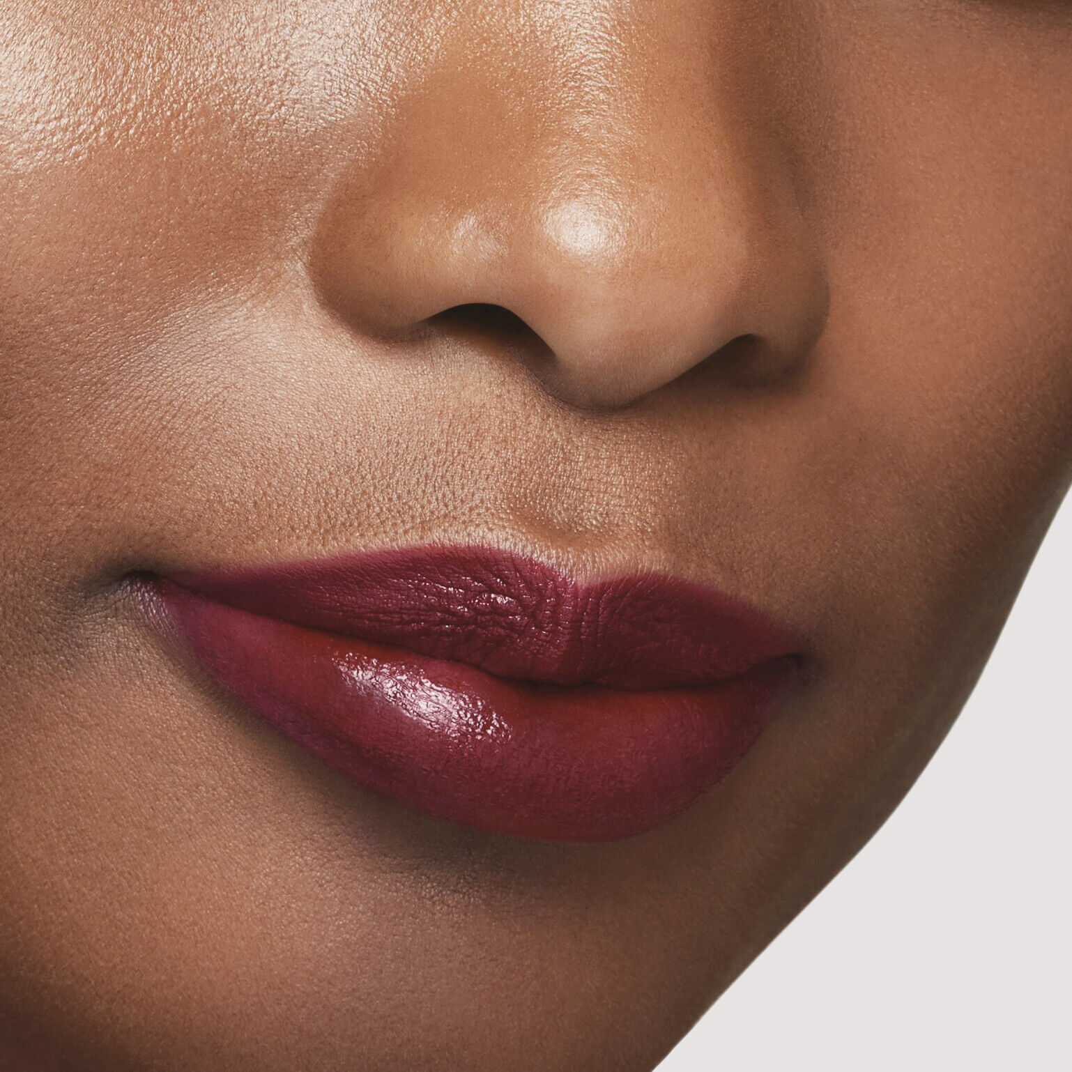高級感 TechnoSatin Long Lasting & Hydrating Gel Lipstick| SHISEIDO 化粧水/ローション