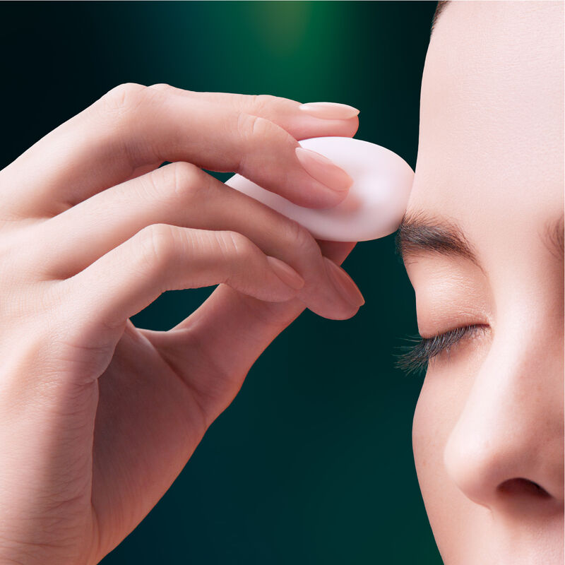 Future Solution LX Legendary Enmei Ultimate Brilliance Eye Cream,